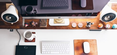 neat desk
